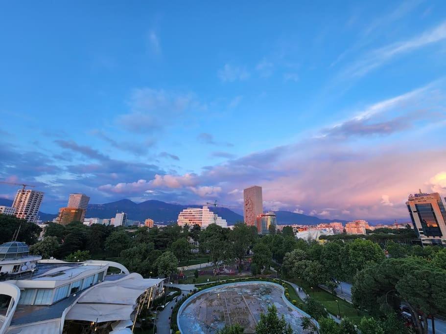 Penthouse With A City View Tirana Esterno foto